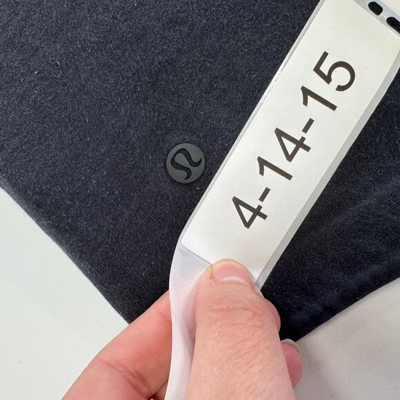 Lululemon Jacket Womens 4 Black Going Places Knit Full Zip Pockets - Picture 8 of 13